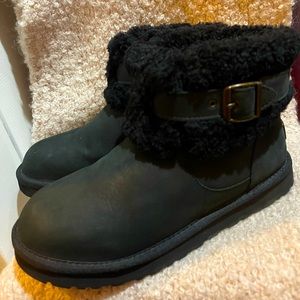 UGG / boots